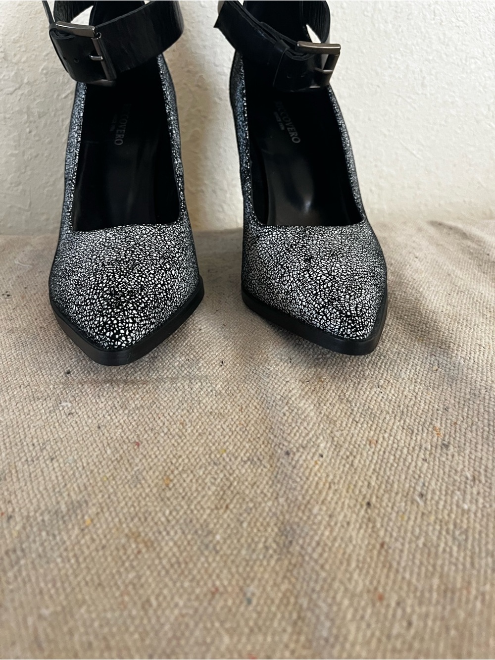Riccovero Since 1936 Woman's Black Leather Evening Speckled Greenlaw Pumps Sz 37 - Picture 2 of 12